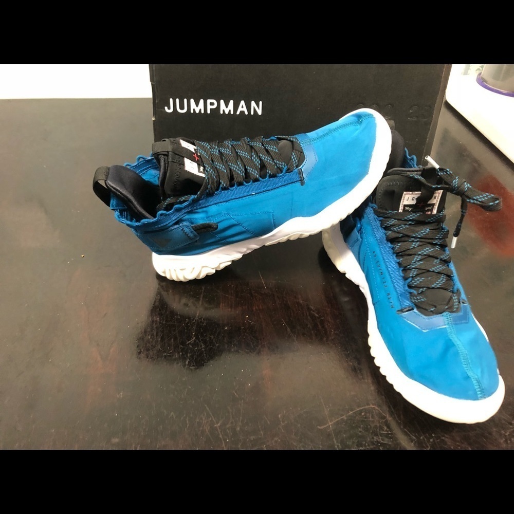 Sz 8 JORDAN PROTO REACT 'GREEN ABYSS' - Picture 6 of 11